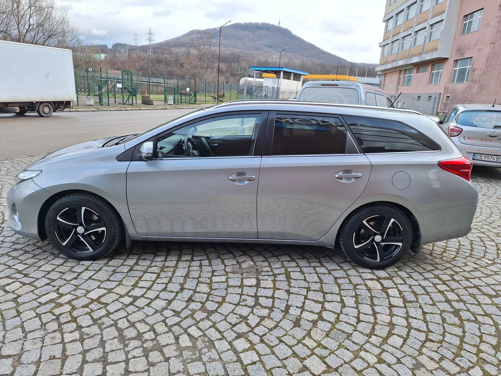 Toyota Auris 2.0 D-4D Touring Sports! | Mobile.bg � ����������� 4