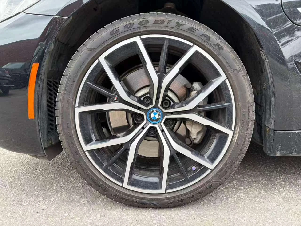 BMW 530E xDrive  CARFAX | Mobile.bg � ����������� 7