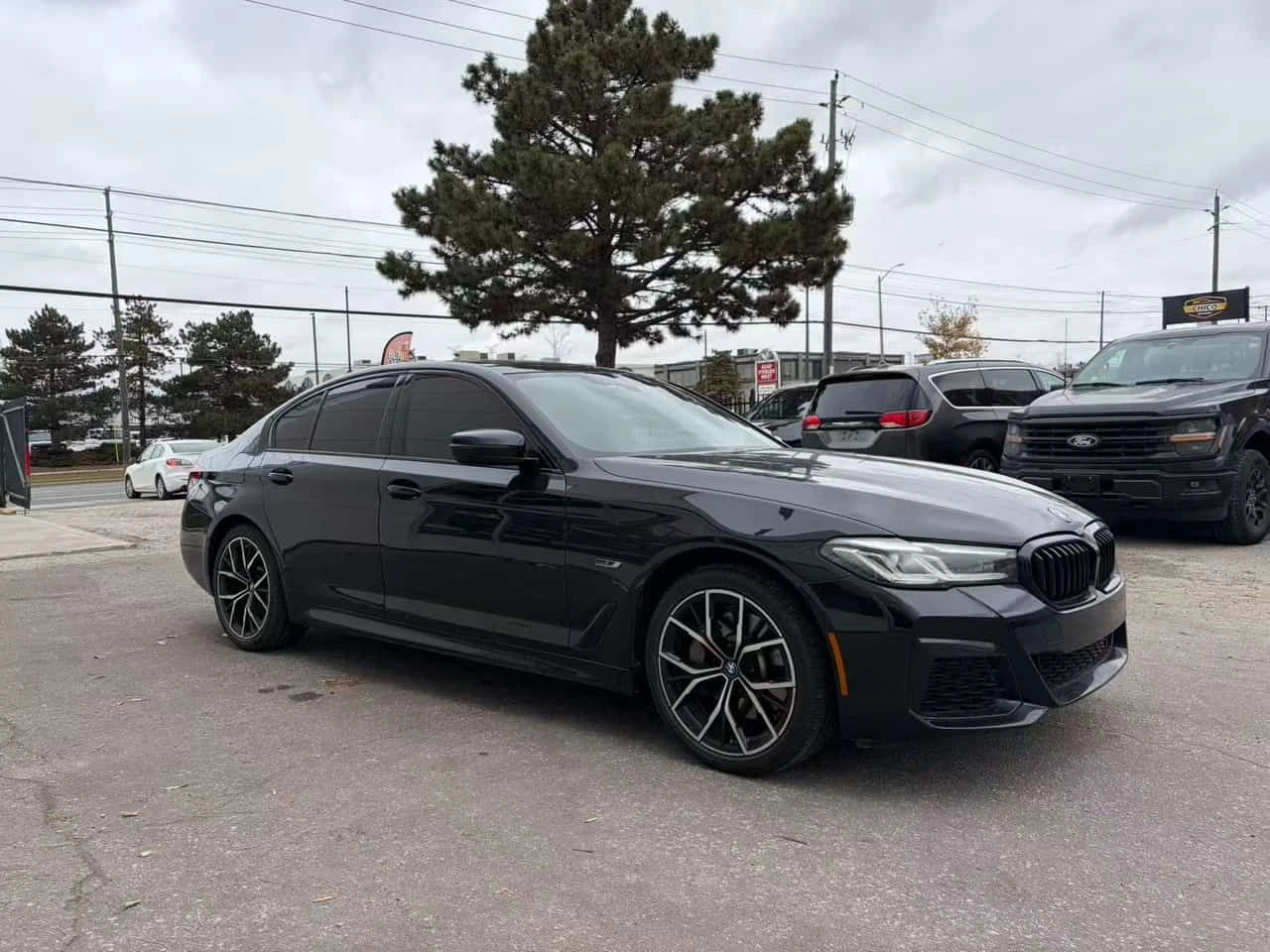 BMW 530E xDrive  CARFAX | Mobile.bg � ����������� 16