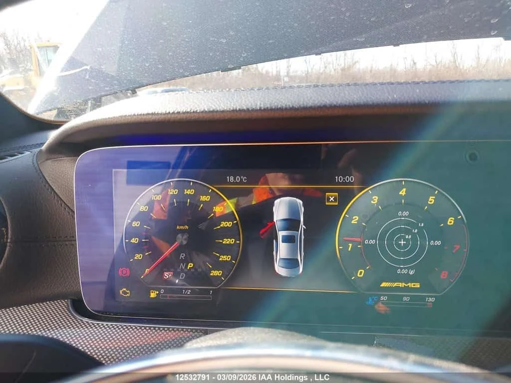 Mercedes-Benz E 43 AMG * 4MATIC * CARFAX * BURMESTER * CARBON * ОБДУХВАНЕ, снимка 9 - Автомобили и джипове - 53836316