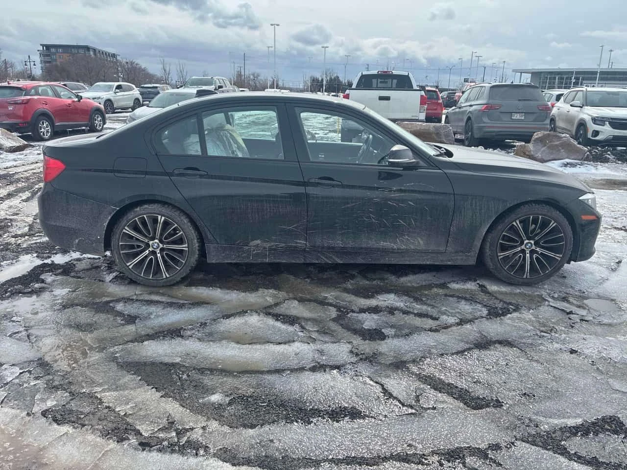 BMW 320 * 320i xDrive * CARFAX * ЦЕНА ДО БГ, снимка 3 - Автомобили и джипове - 53846855