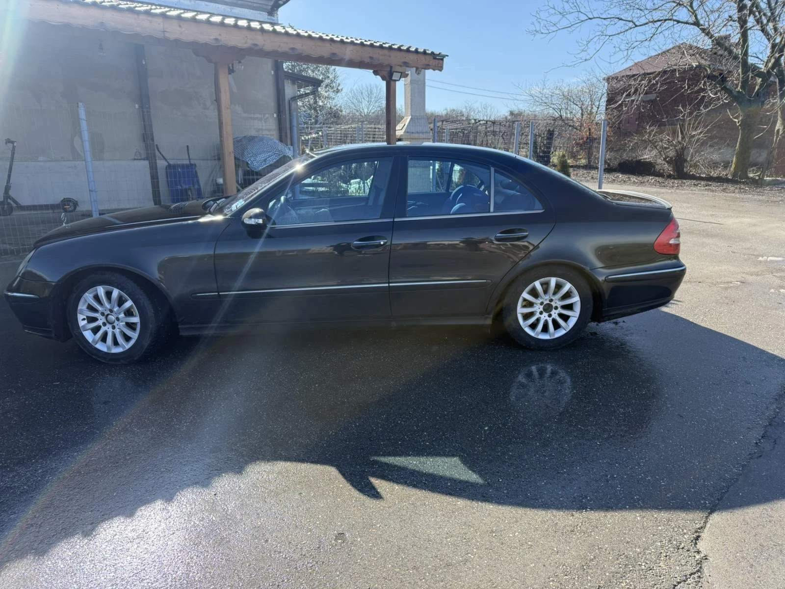 Mercedes-Benz E 270 CDI Avantgarde, снимка 2 - Автомобили и джипове - 54047742