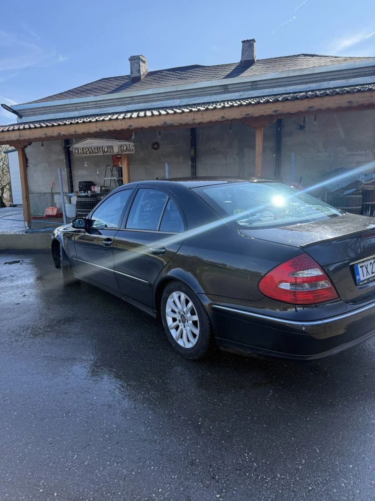 Mercedes-Benz E 270 CDI Avantgarde, снимка 4 - Автомобили и джипове - 54047742