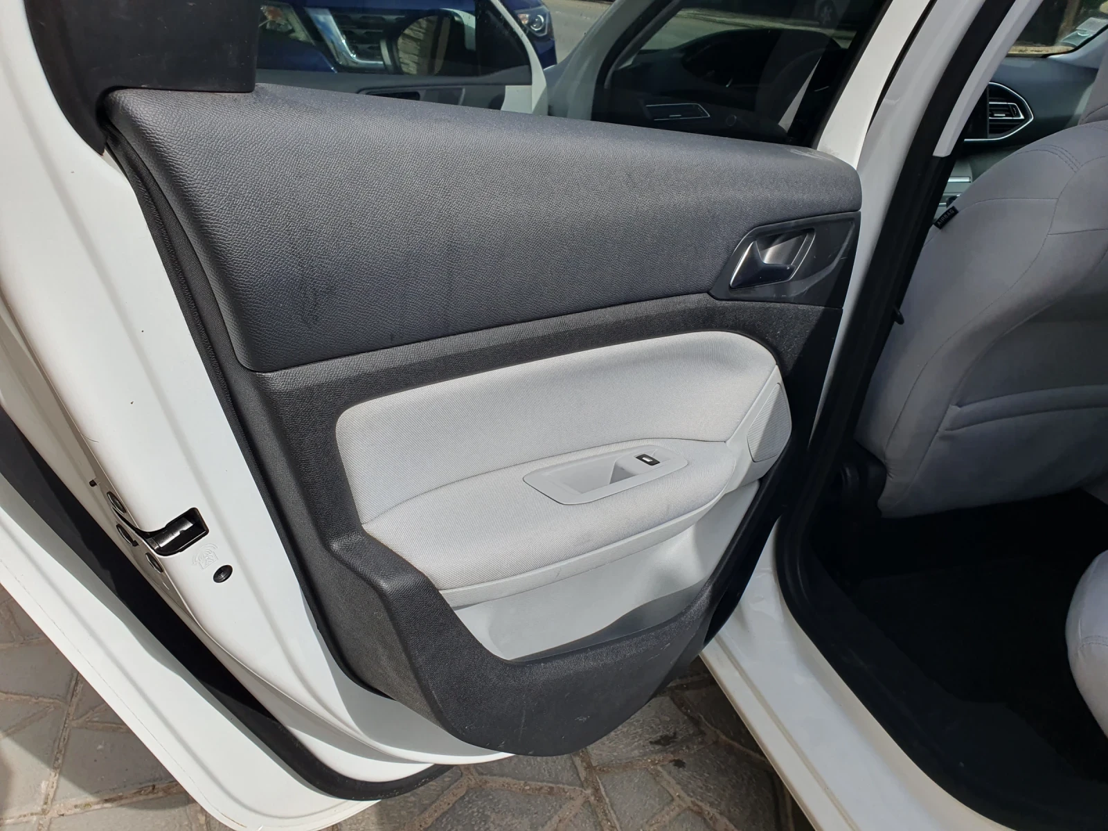 Peugeot 308 150hp  full led, снимка 14 - Автомобили и джипове - 54084172