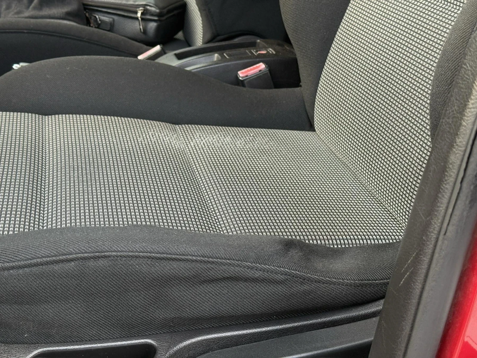 Peugeot 307 1.6 бензин 110 коня, снимка 8 - Автомобили и джипове - 54221103