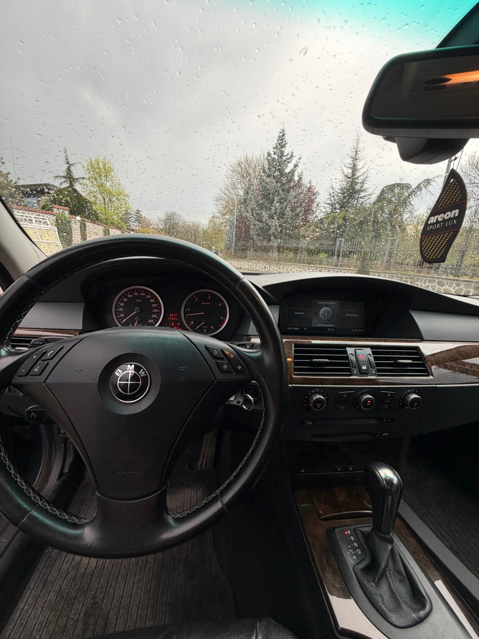 BMW 530, снимка 12 - Автомобили и джипове - 54257474