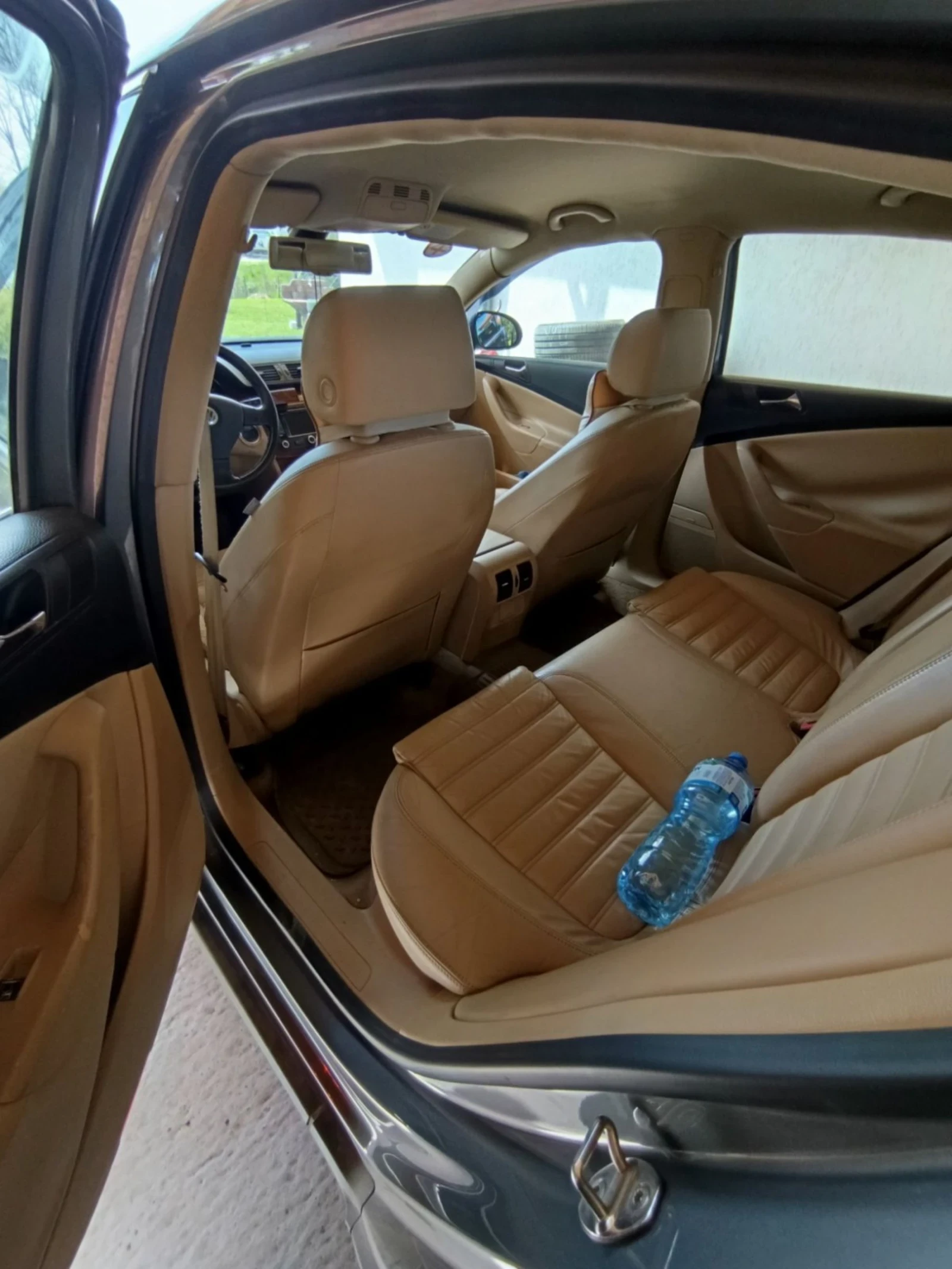 VW Passat, снимка 12 - Автомобили и джипове - 54327882