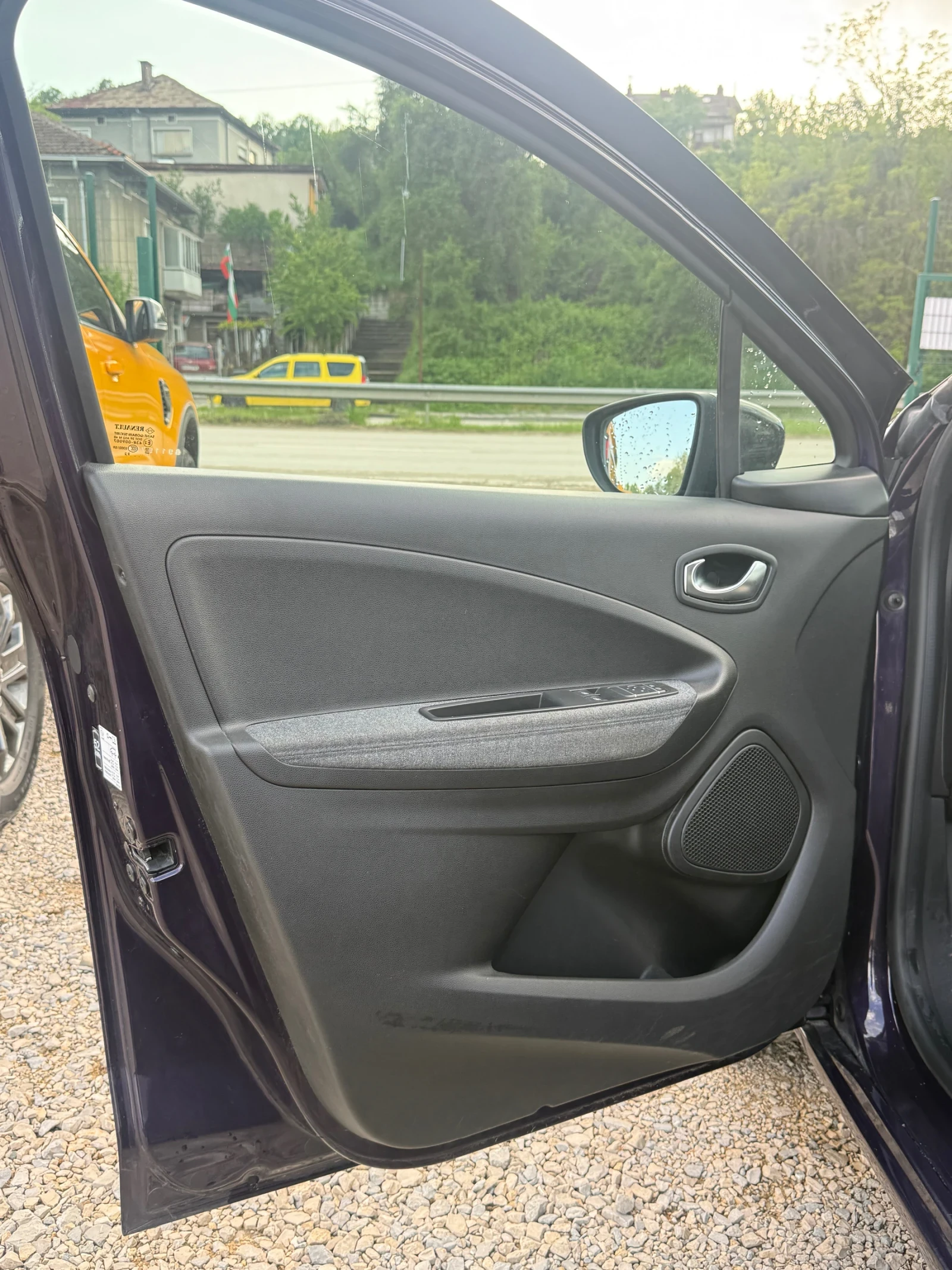 Renault Zoe Electrik 52 kW/h, снимка 13 - Автомобили и джипове - 54510612