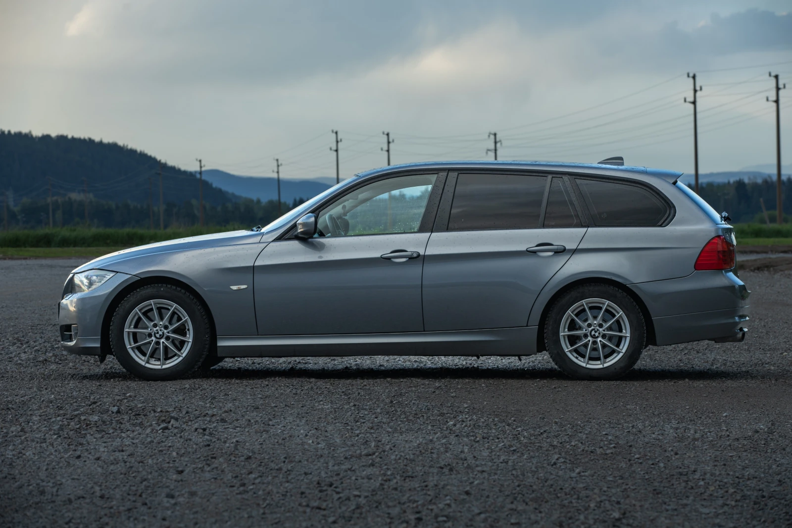 BMW 320, снимка 5 - Автомобили и джипове - 54568204