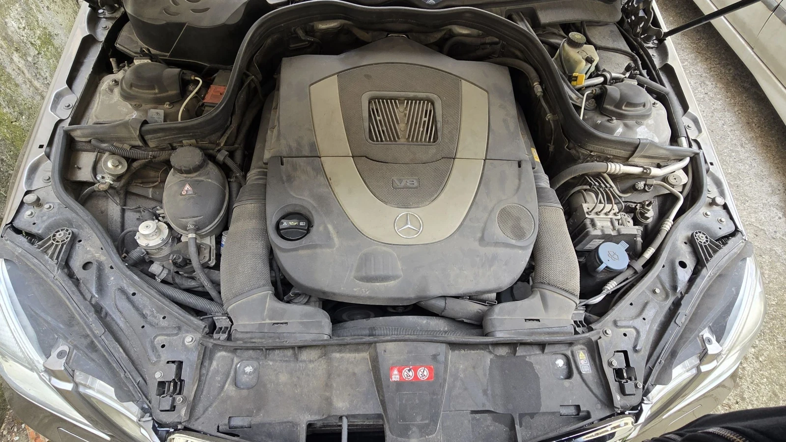 Mercedes-Benz E 500, снимка 14 - Автомобили и джипове - 54695282