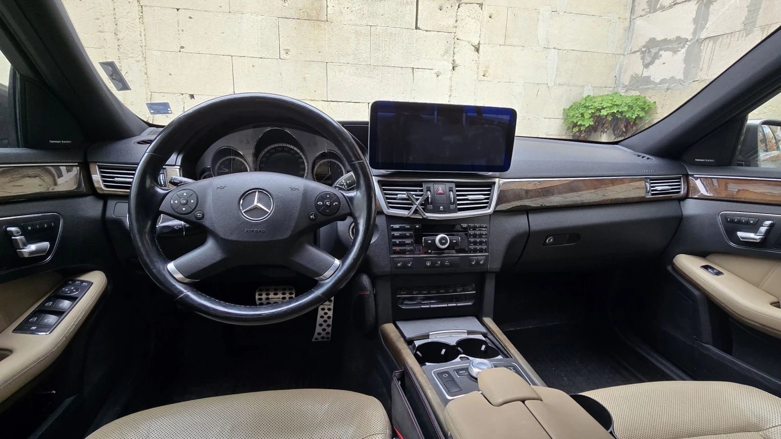 Mercedes-Benz E 500, снимка 9 - Автомобили и джипове - 54695282