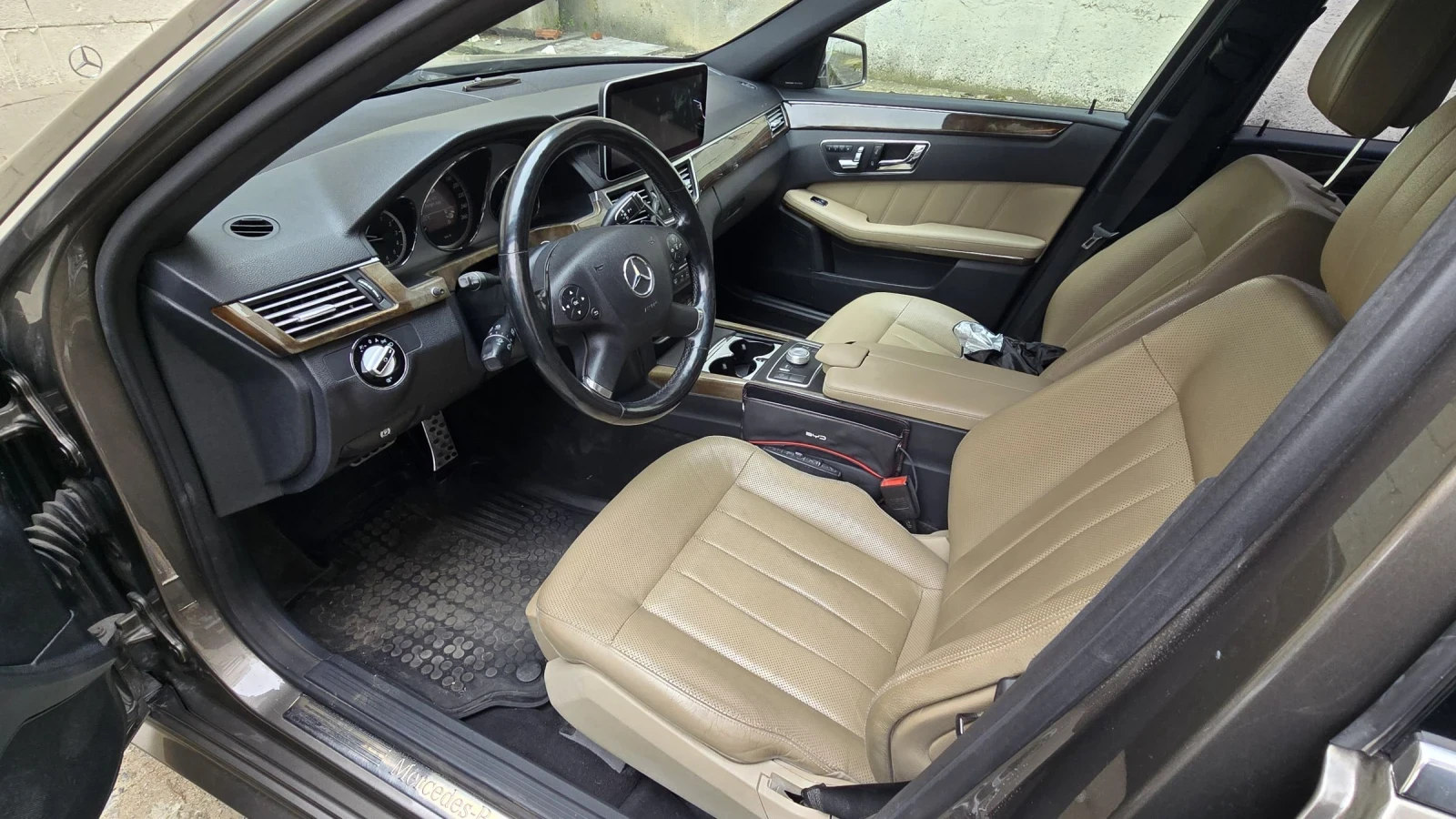 Mercedes-Benz E 500, снимка 6 - Автомобили и джипове - 54695282