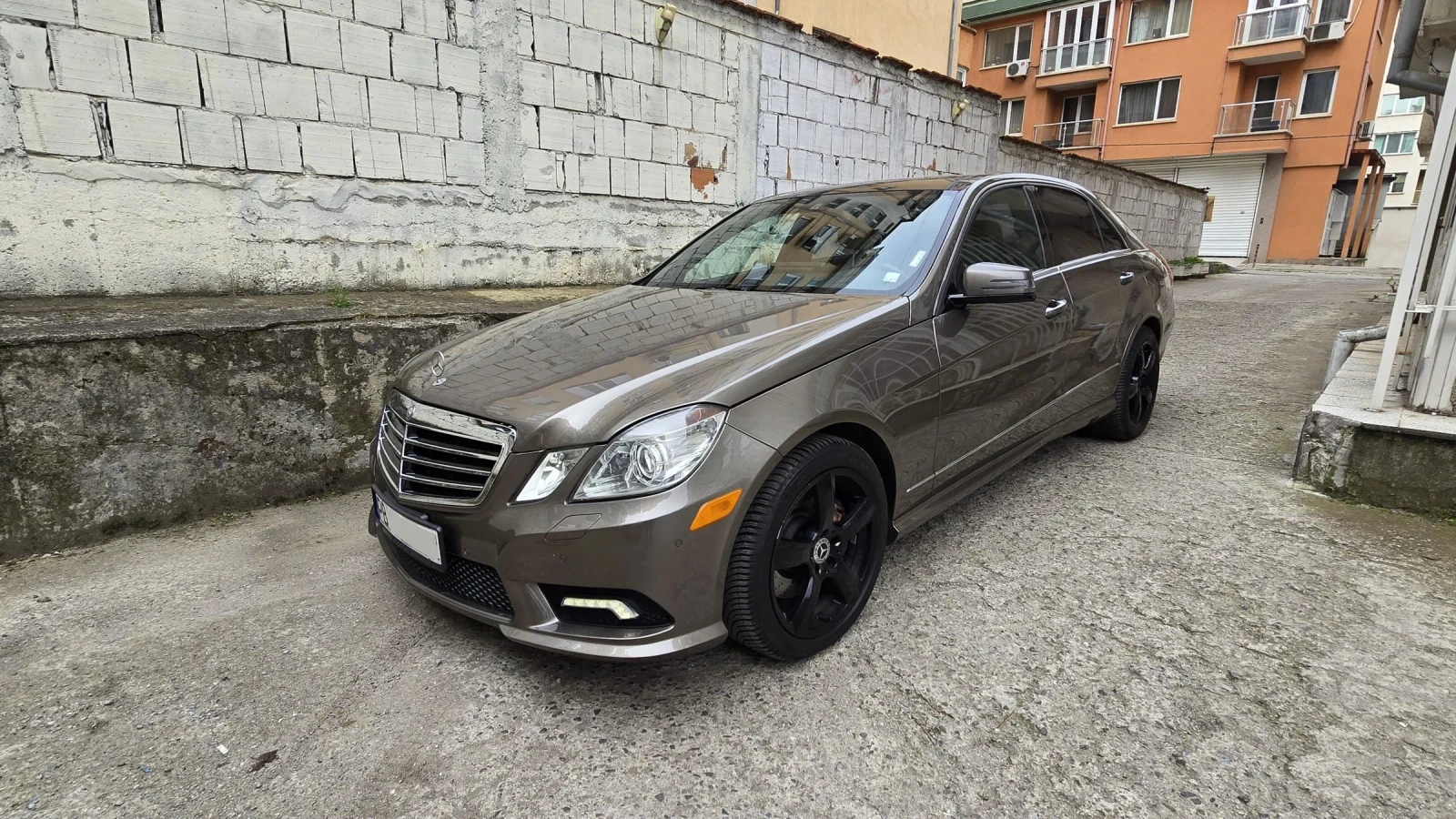 Mercedes-Benz E 500, снимка 2 - Автомобили и джипове - 54695282
