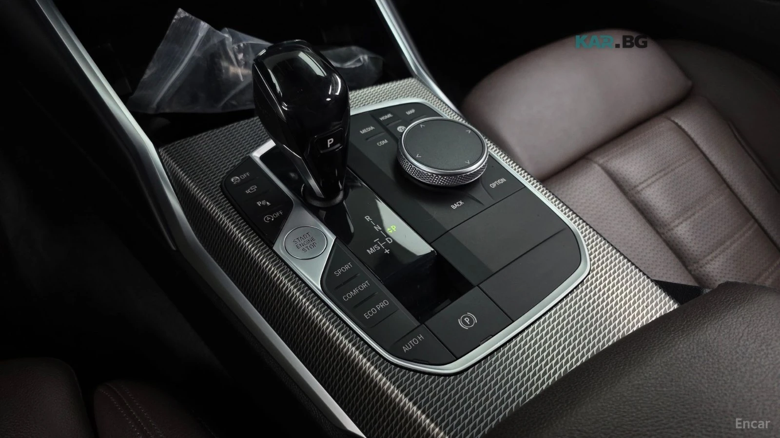 BMW 330 * M-SPORT* XDRIVE* ПОДГРЕВ* ОБДУХВАНЕ* 360* HUD* Ш, снимка 9 - Автомобили и джипове - 54998395