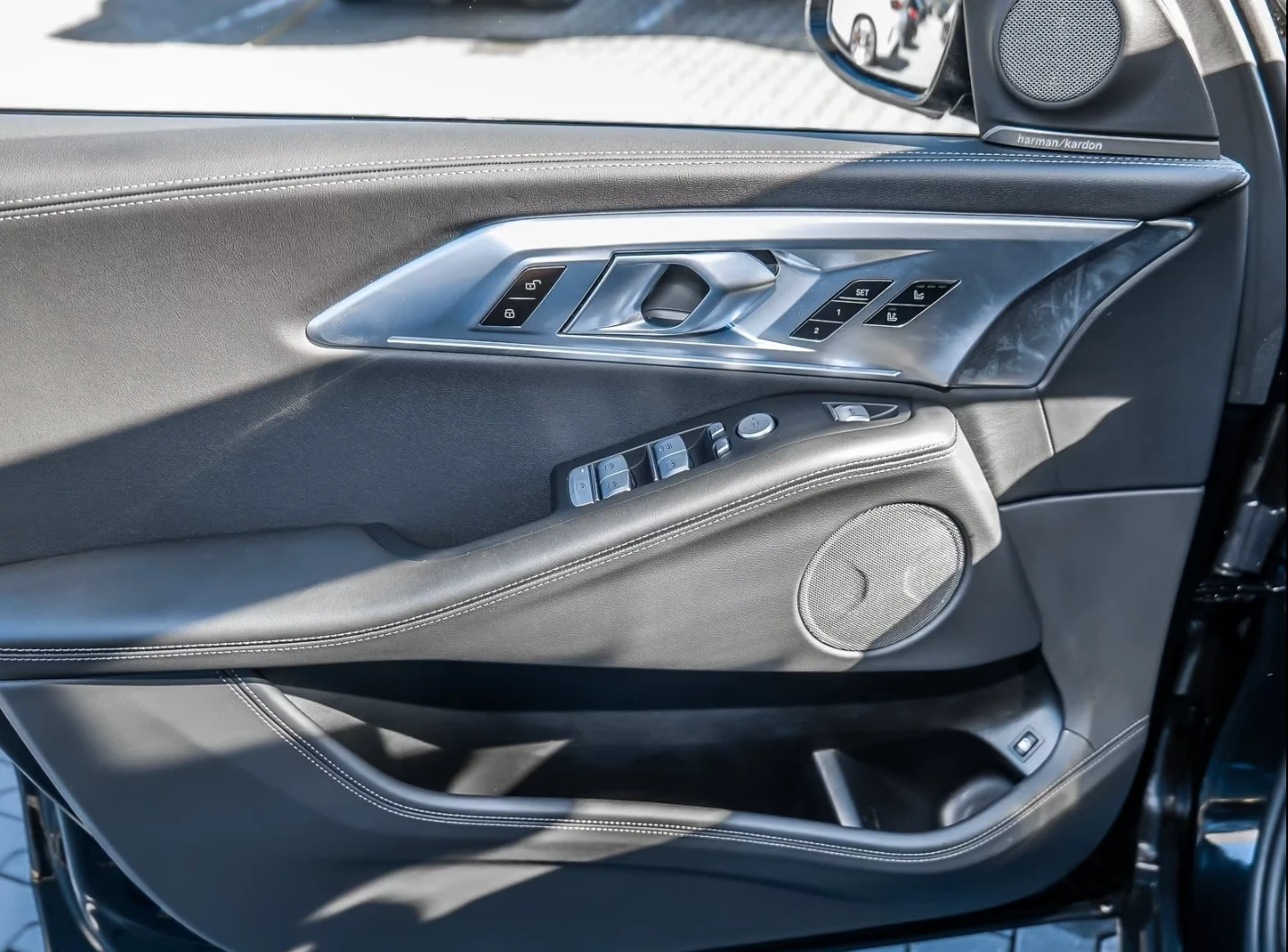 BMW XM 50e* M-SPORT* HUD* 360* H/K* ВЕНТИЛАЦИЯ* МАСАЖ* , снимка 5 - Автомобили и джипове - 55187624
