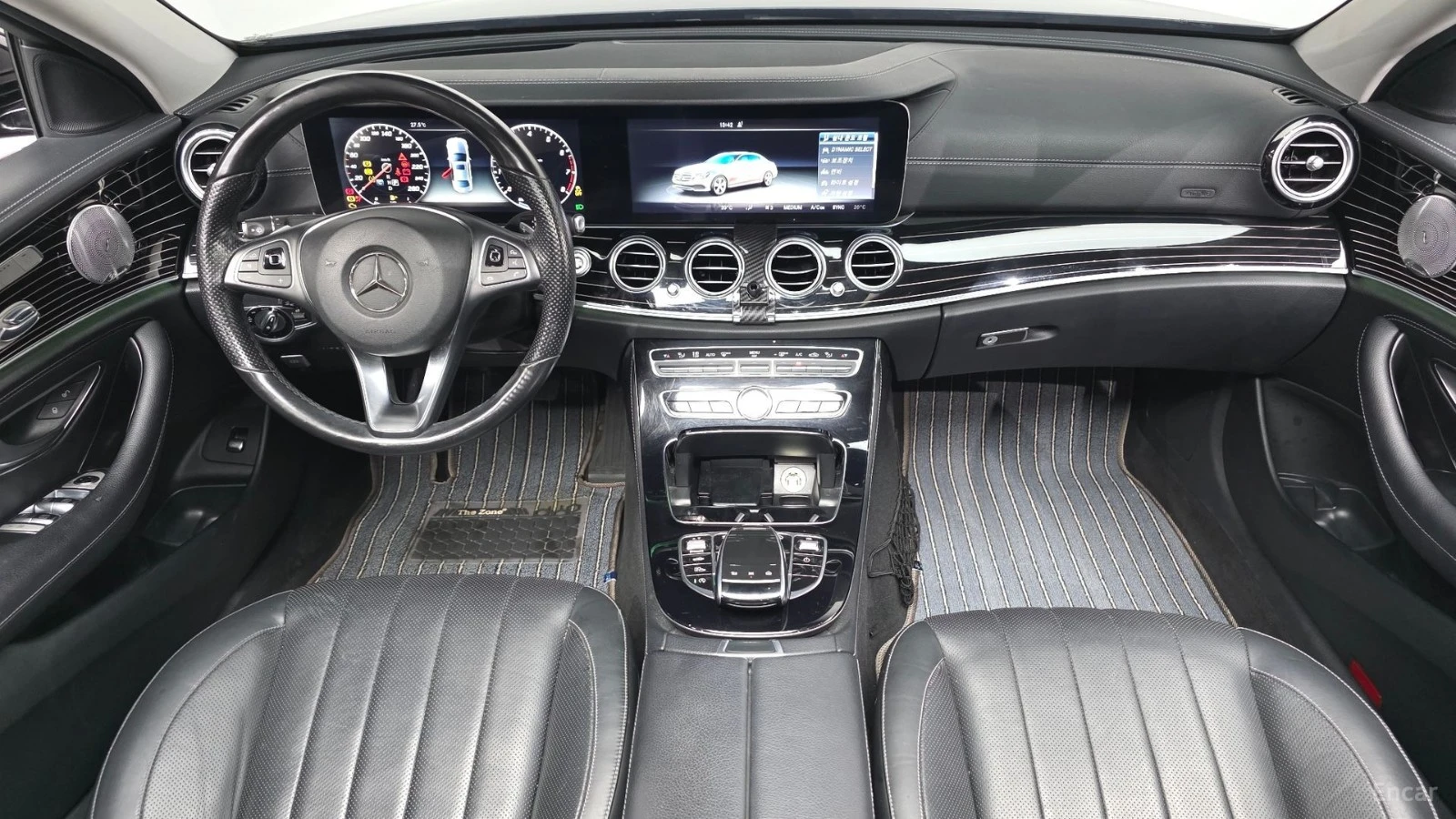 Mercedes-Benz E 400 4MATIC EXCLUSIVE* HUD* КОЖА* ОБДУХВ* НАВИ* ПАНО, снимка 5 - Автомобили и джипове - 55441679