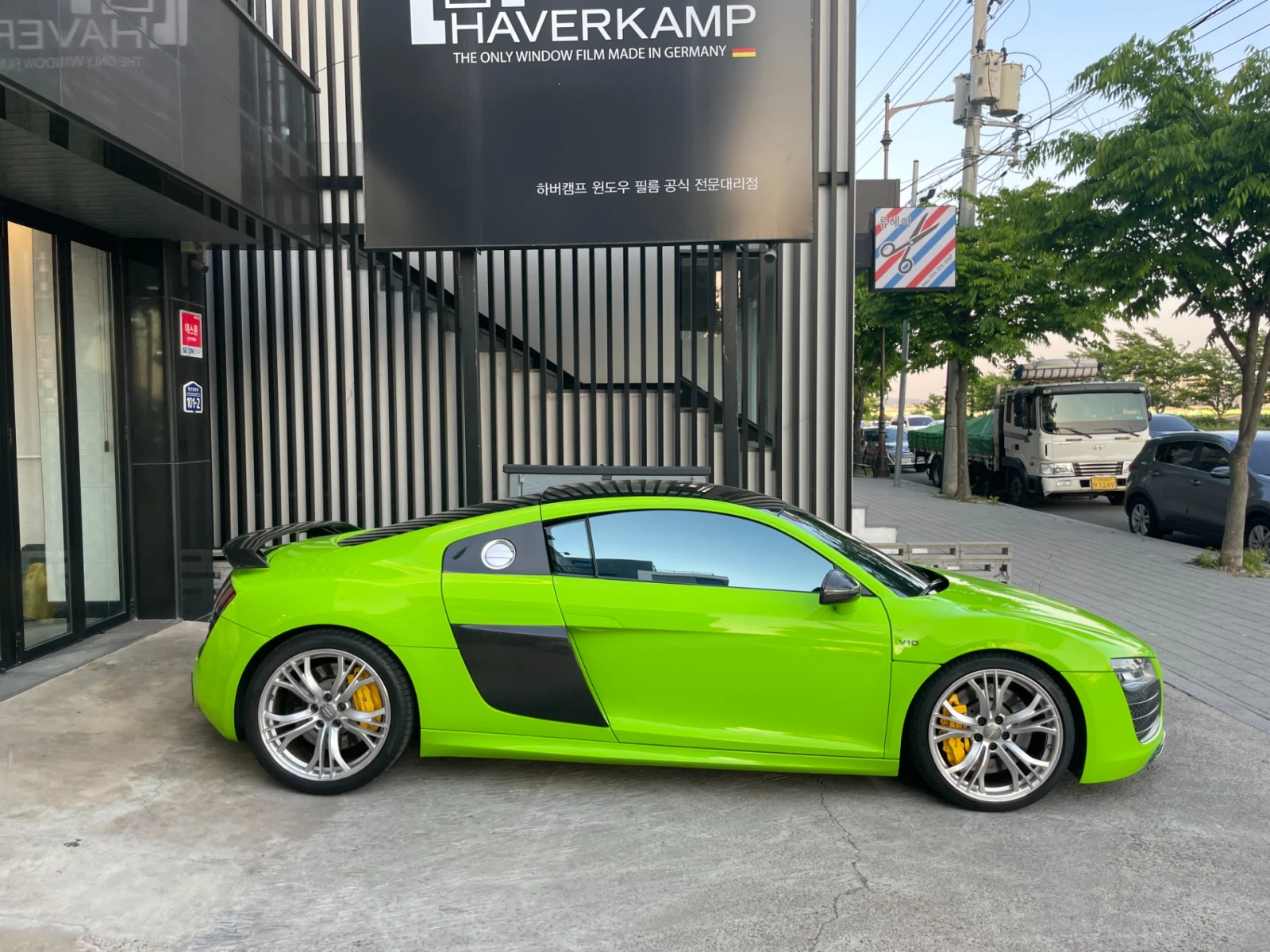 Audi R8 V8* КРАЙНА ЦЕНА, снимка 2 - Автомобили и джипове - 55496039