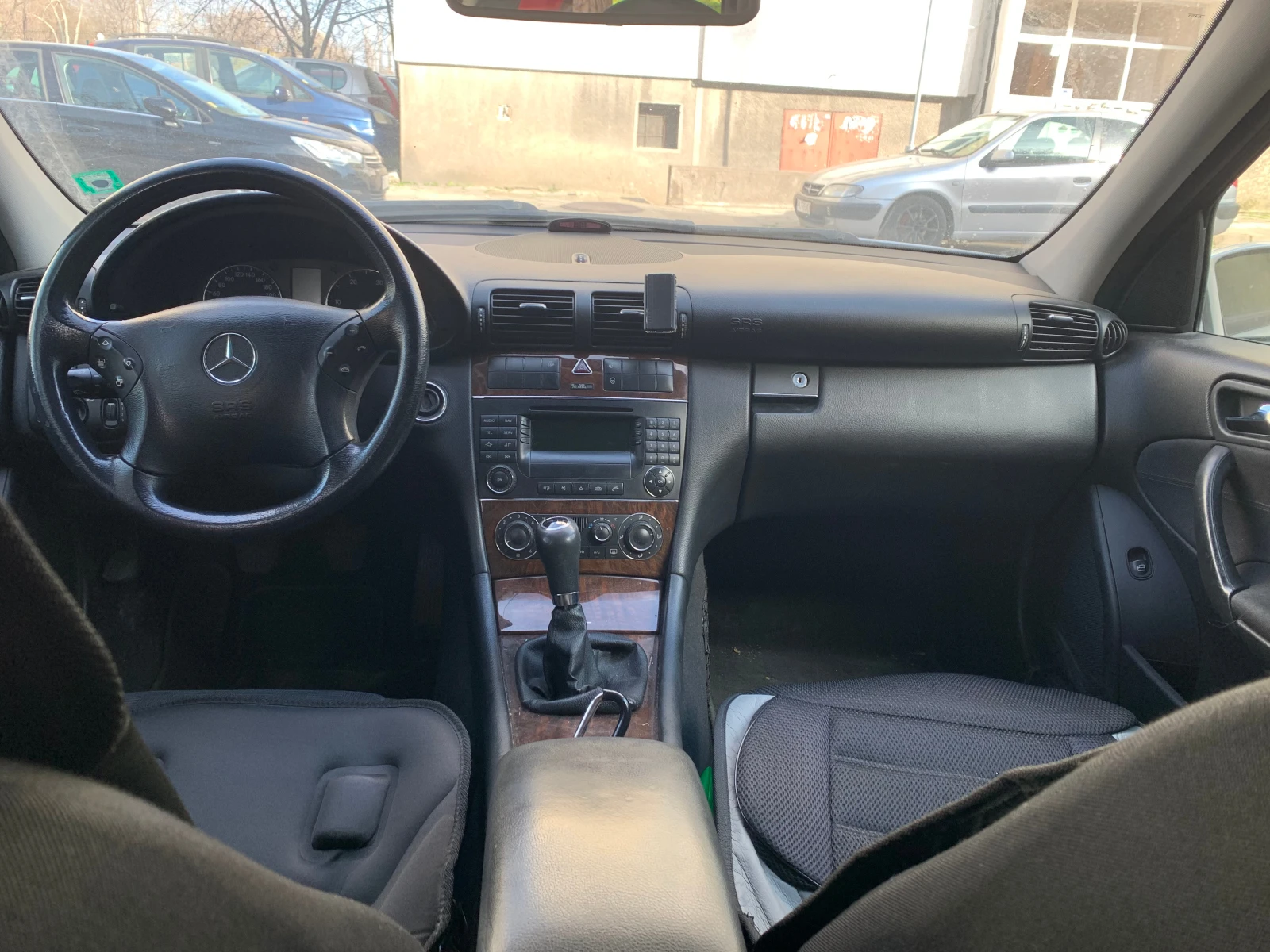 Mercedes-Benz C 200, снимка 7 - Автомобили и джипове - 55752285