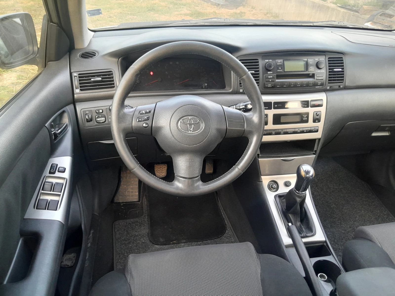 Toyota Corolla 2.0 D4D, снимка 9 - Автомобили и джипове - 55867985