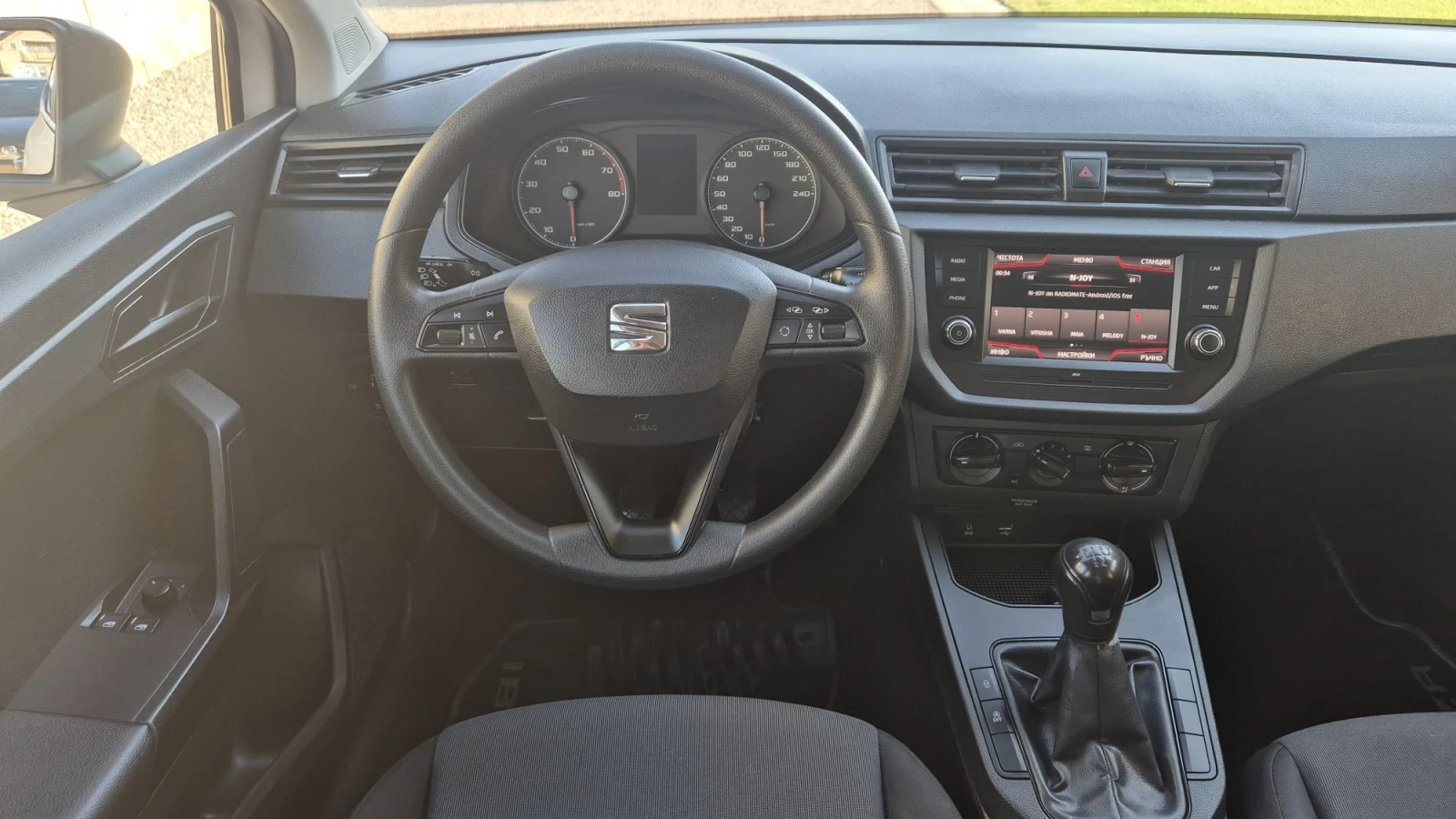 Seat Ibiza 113000km., снимка 8 - Автомобили и джипове - 56213847