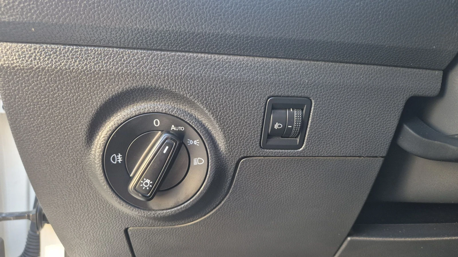 Seat Ibiza 113000km., снимка 14 - Автомобили и джипове - 56213847