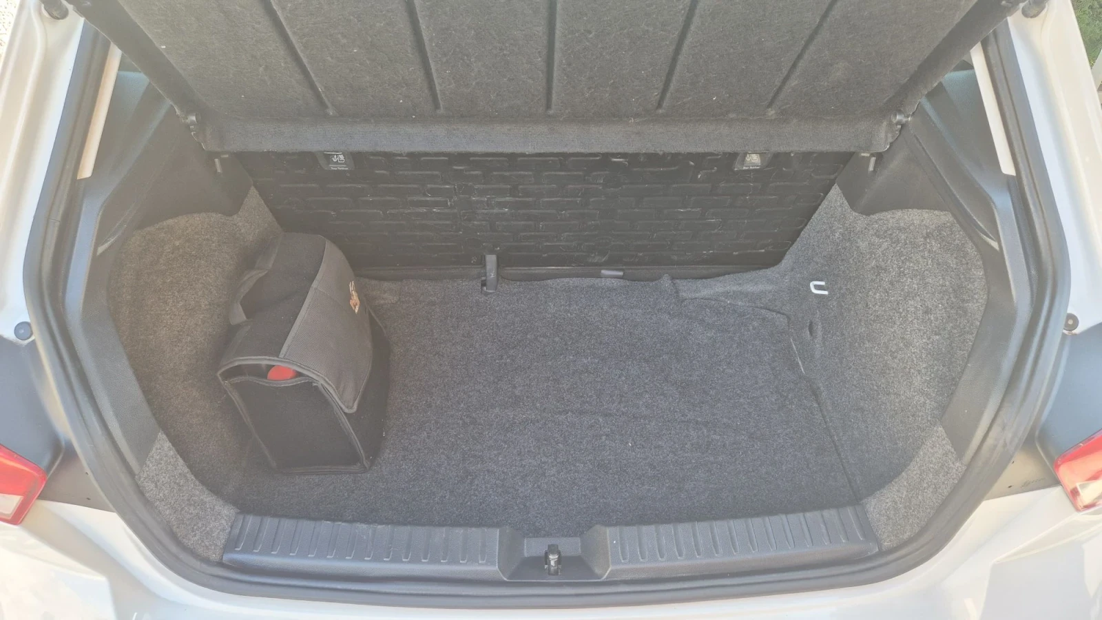 Seat Ibiza 113000km., снимка 11 - Автомобили и джипове - 56213847