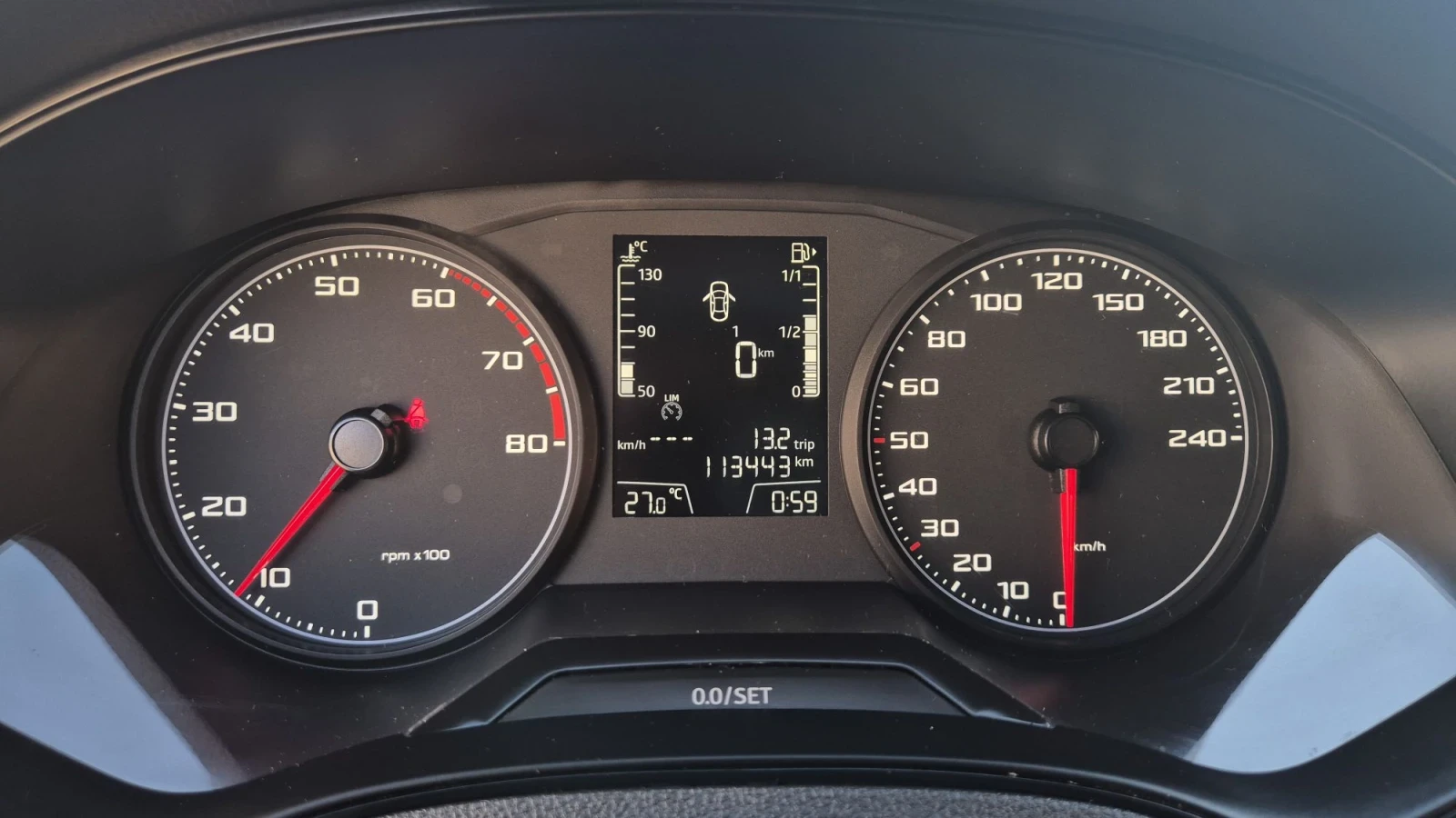 Seat Ibiza 113000km., снимка 12 - Автомобили и джипове - 56213847