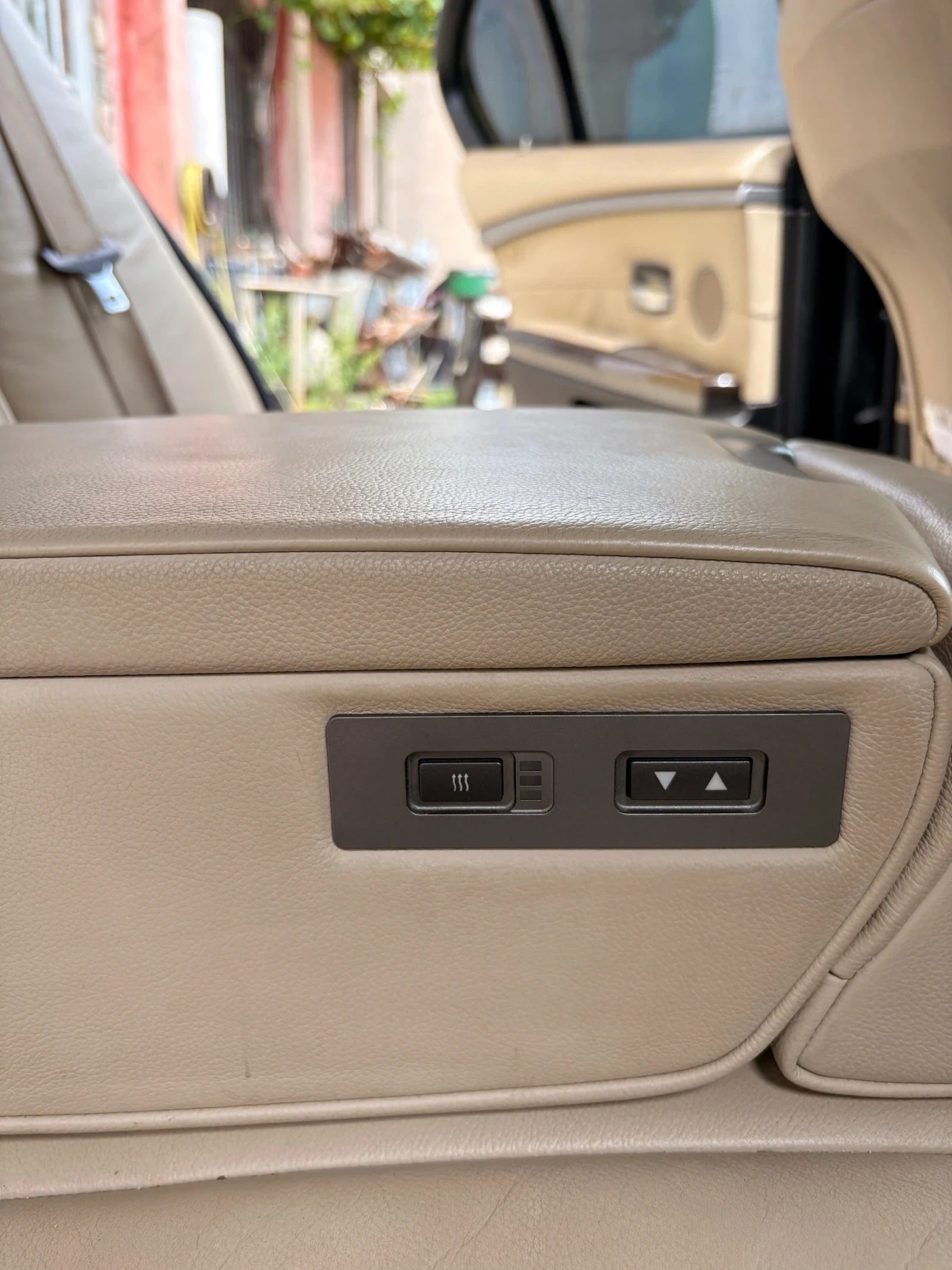 BMW 730, снимка 16 - Автомобили и джипове - 56346318