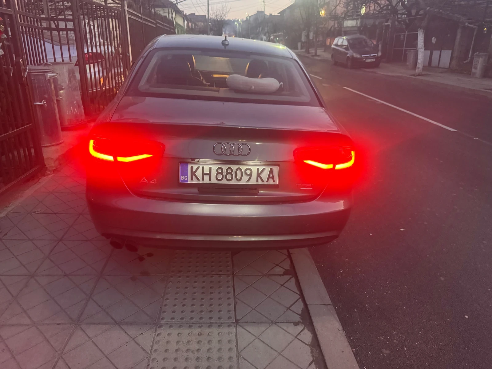 Audi A4 2.0 TFSI Quattro 224hp, снимка 12 - Автомобили и джипове - 56376184