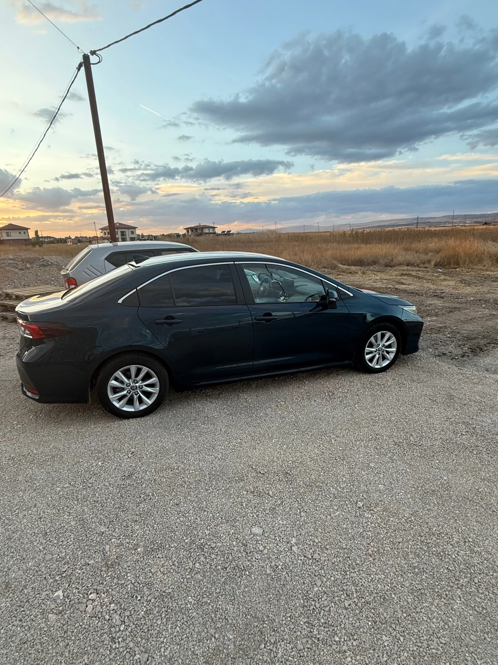 Toyota Corolla EXCECUTIVE PLUS, снимка 8 - Автомобили и джипове - 56447007