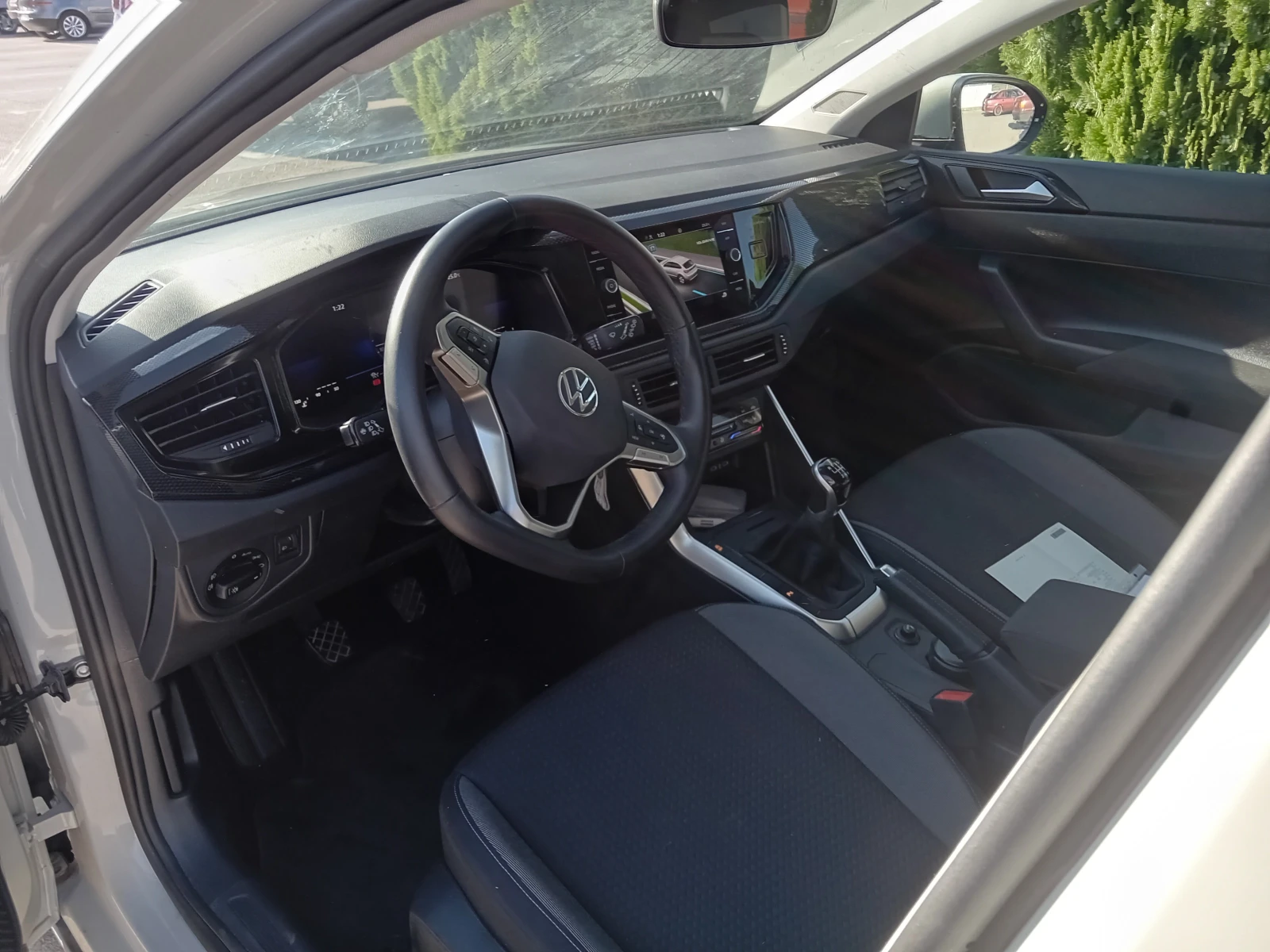VW Taigo, снимка 5 - Автомобили и джипове - 56457954