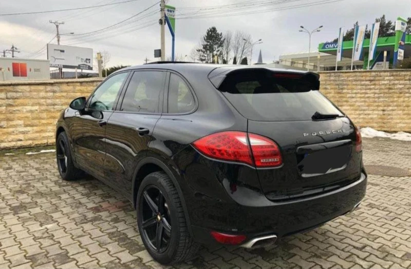 Porsche Cayenne 3.0D Спешно, снимка 4 - Автомобили и джипове - 47111886