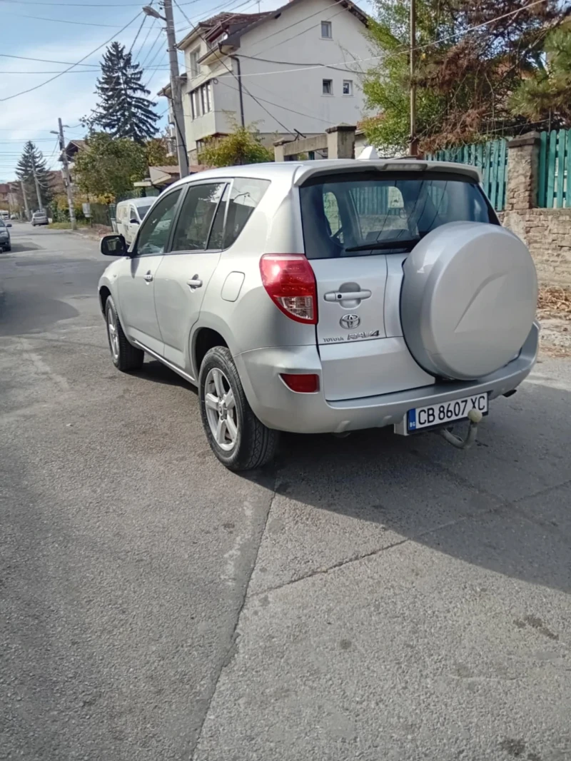 Toyota Rav4, снимка 3 - Автомобили и джипове - 47766475