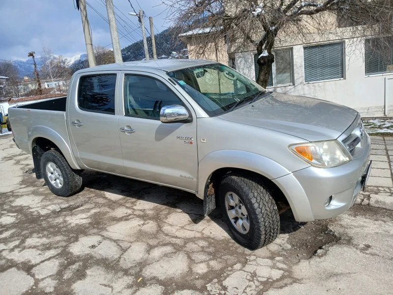 Toyota Hilux D4D, снимка 2 - Автомобили и джипове - 49065868