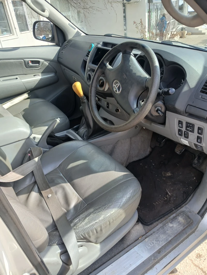 Toyota Hilux Перфектно състояние обслужен, снимка 5 - Автомобили и джипове - 49065868