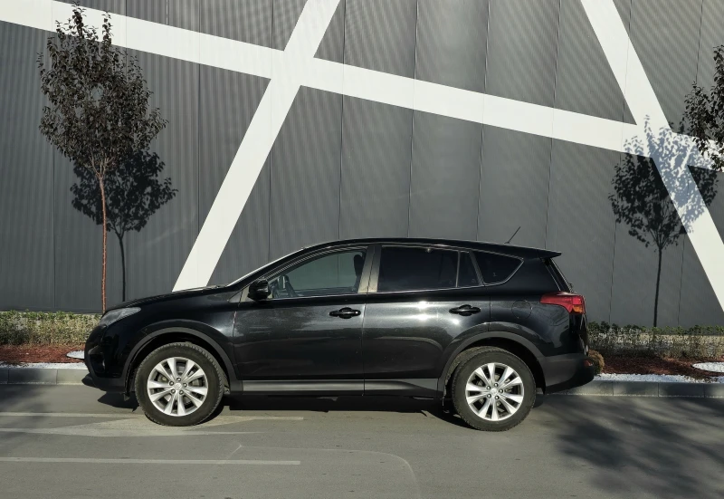 Toyota Rav4, снимка 6 - Автомобили и джипове - 51945689