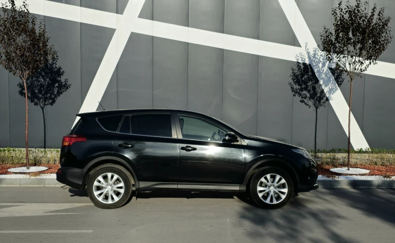 Toyota Rav4, снимка 2 - Автомобили и джипове - 51945689