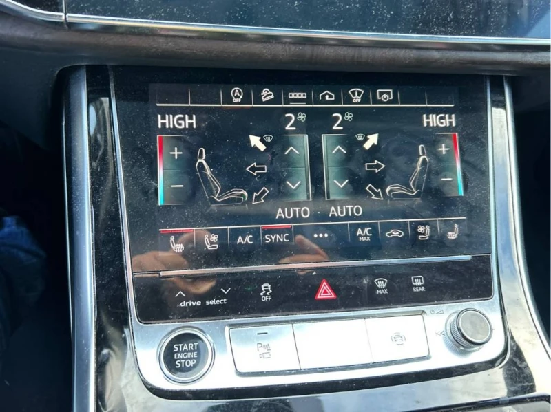 Audi Q7 * Technik / CARFAX /360/MATRIX/B&O, снимка 12 - Автомобили и джипове - 53361692