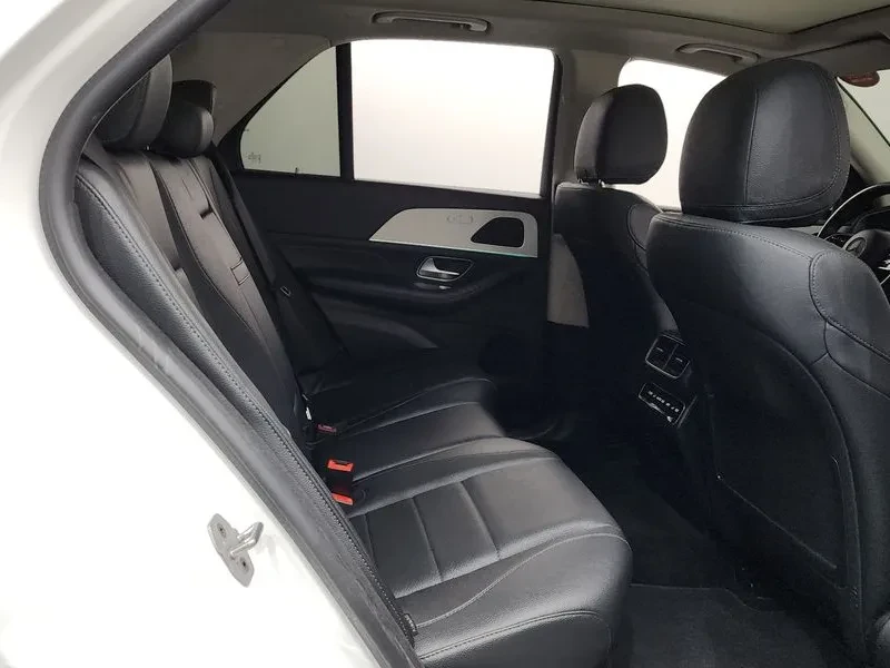 Mercedes-Benz GLE 300 D 4Matic, снимка 11 - Автомобили и джипове - 55311491
