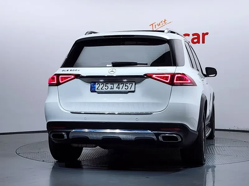 Mercedes-Benz GLE 300 D 4Matic, снимка 4 - Автомобили и джипове - 55311491