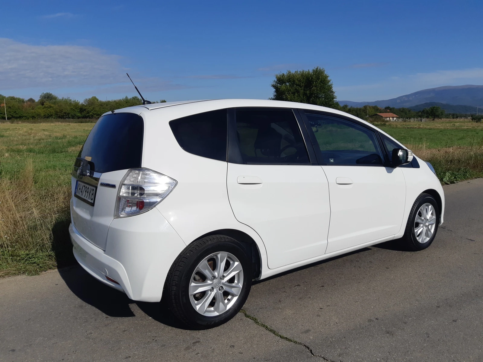 Honda Jazz 1.4 hybrid panorama - изображение 4