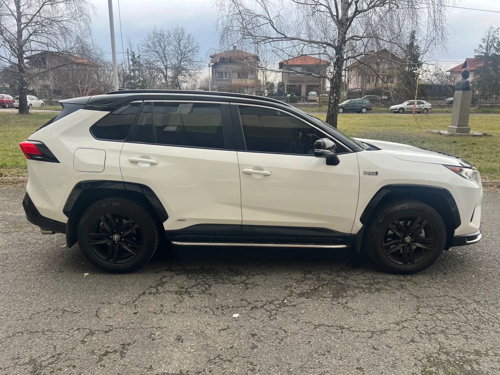 Toyota Rav4 PLUG-IN HYBRID 4AWD PRIME | Mobile.bg � ����������� 4