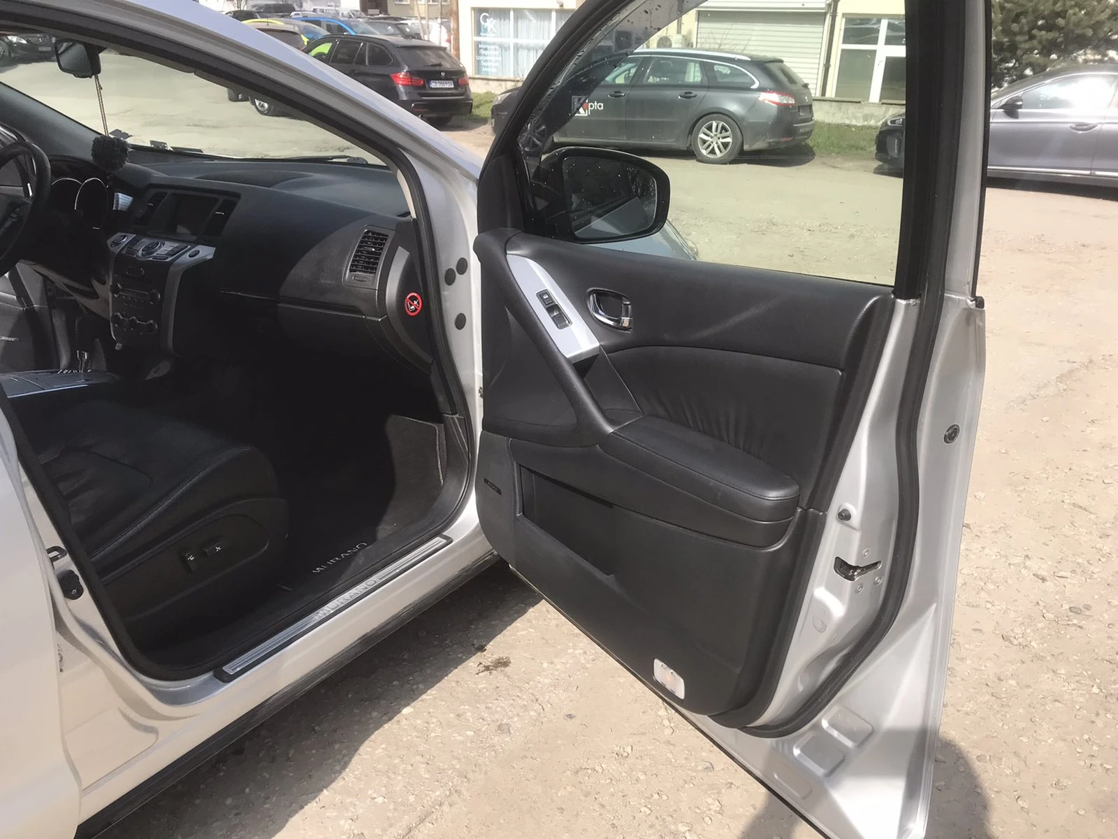 Nissan Murano, снимка 9 - Автомобили и джипове - 53707852