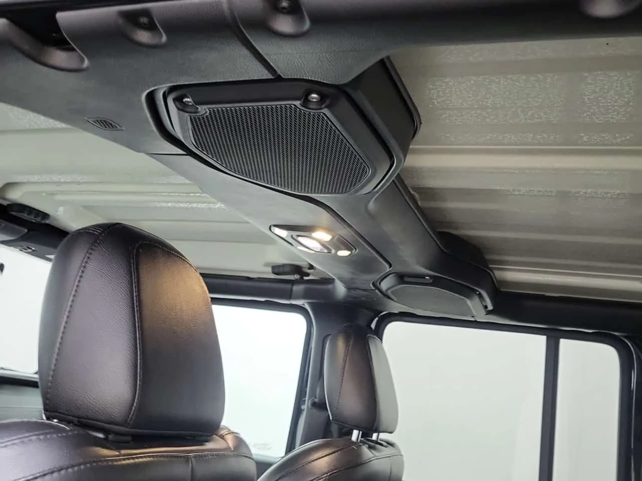 Jeep Wrangler * Sahara * ������� * NAVI * ������ | Mobile.bg � ����������� 16