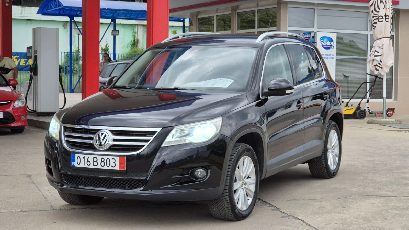 VW Tiguan 2.0TDI 14OК.С* АВТОМАТ* НАВИ* 4MOTION* ИТАЛИЯ, снимка 7 - Автомобили и джипове - 54635526