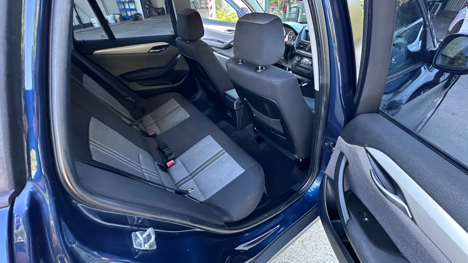 BMW X1 Xdrive Парктроник Новигация USB bluetooth  Подгрев, снимка 12 - Автомобили и джипове - 54743453