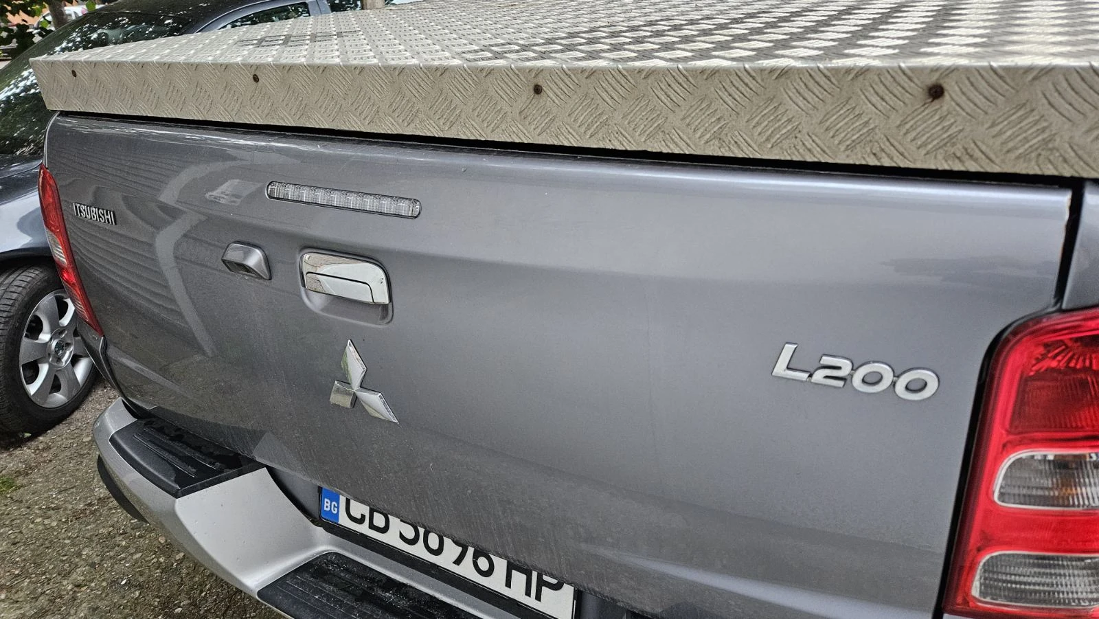 Mitsubishi L200, снимка 2 - Автомобили и джипове - 55102032