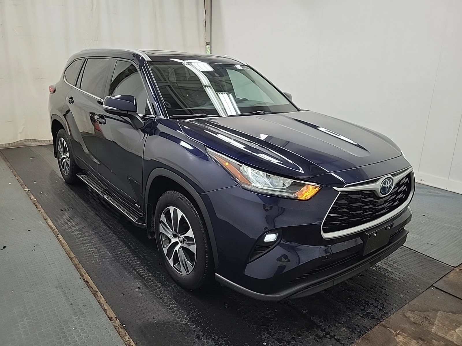 Toyota Highlander Hybrid XLE, АВТОКРЕДИТ
