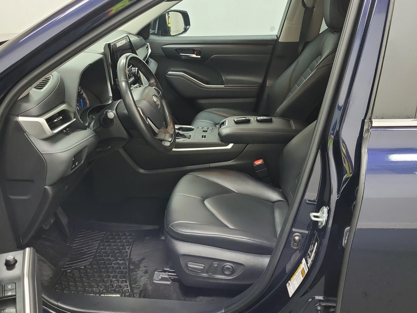 Toyota Highlander Hybrid XLE, АВТОКРЕДИТ, снимка 5 - Автомобили и джипове - 55800941