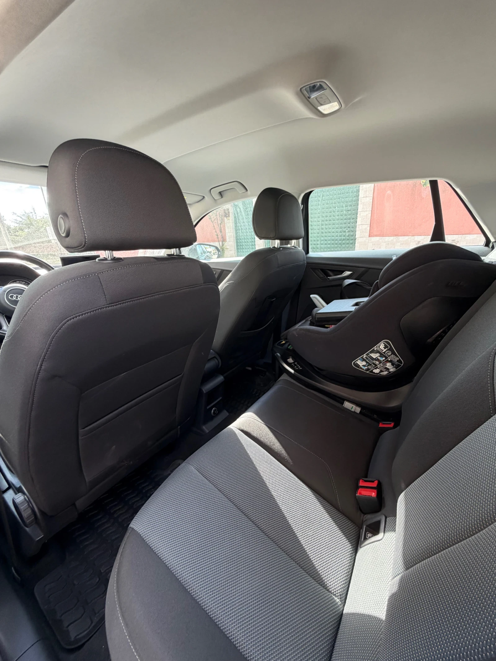 Audi Q2 1.6TDI, снимка 7 - Автомобили и джипове - 55928619